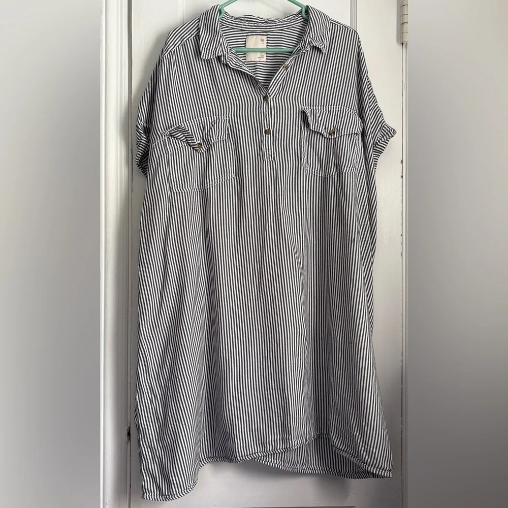 SO Striped Button Pullover Shirt Dress Black White Short Sleeve Pockets Sz: 3X - Picture 2 of 8